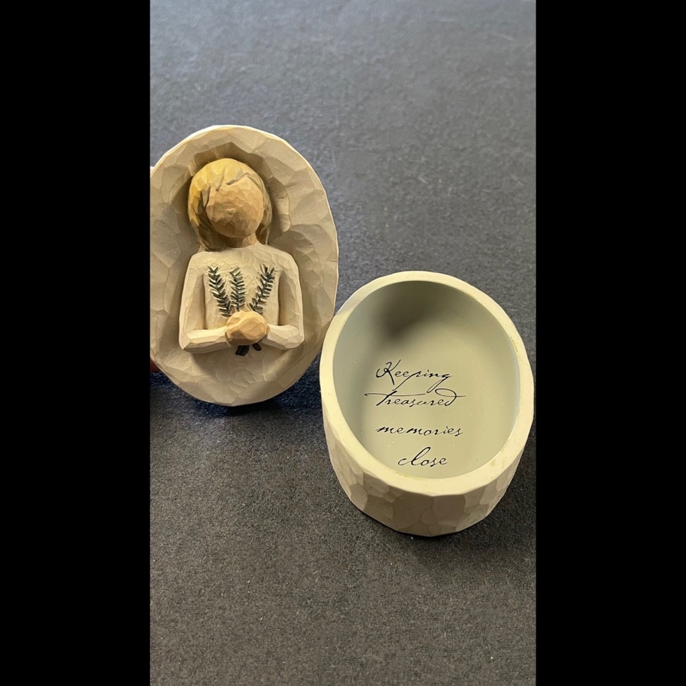 Willow tree memory box